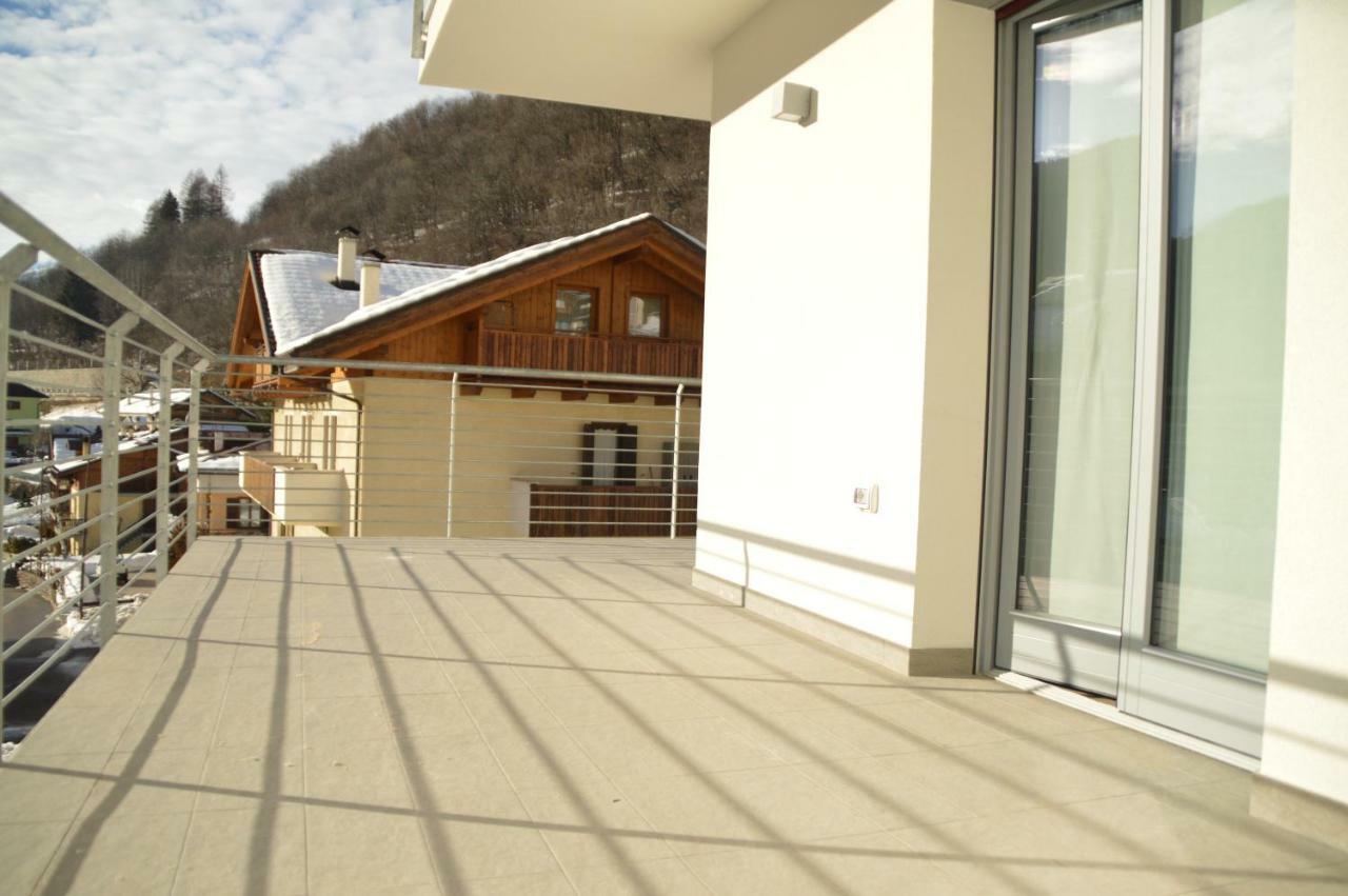 Casa Ai Stabli Appartement Mezzana  Buitenkant foto