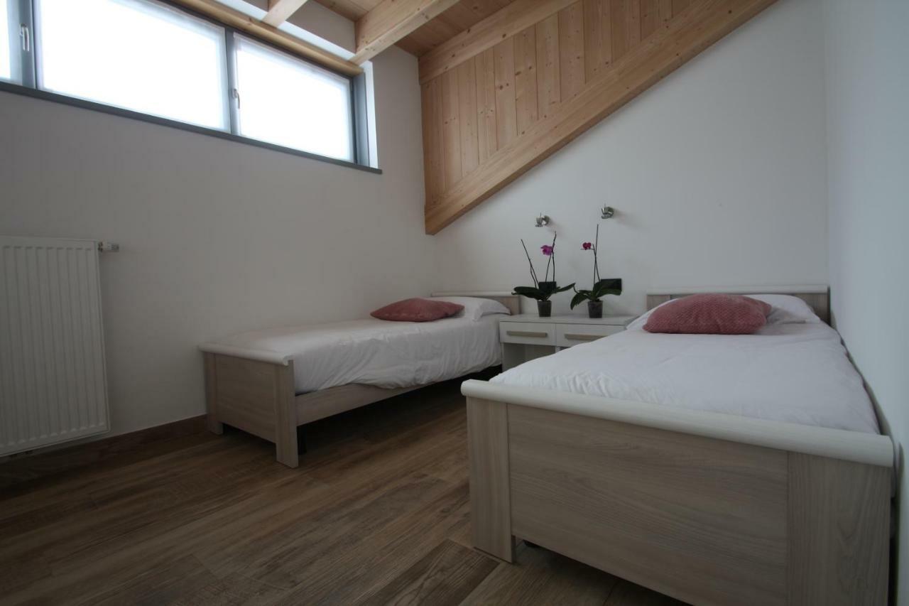 Casa Ai Stabli Appartement Mezzana  Buitenkant foto