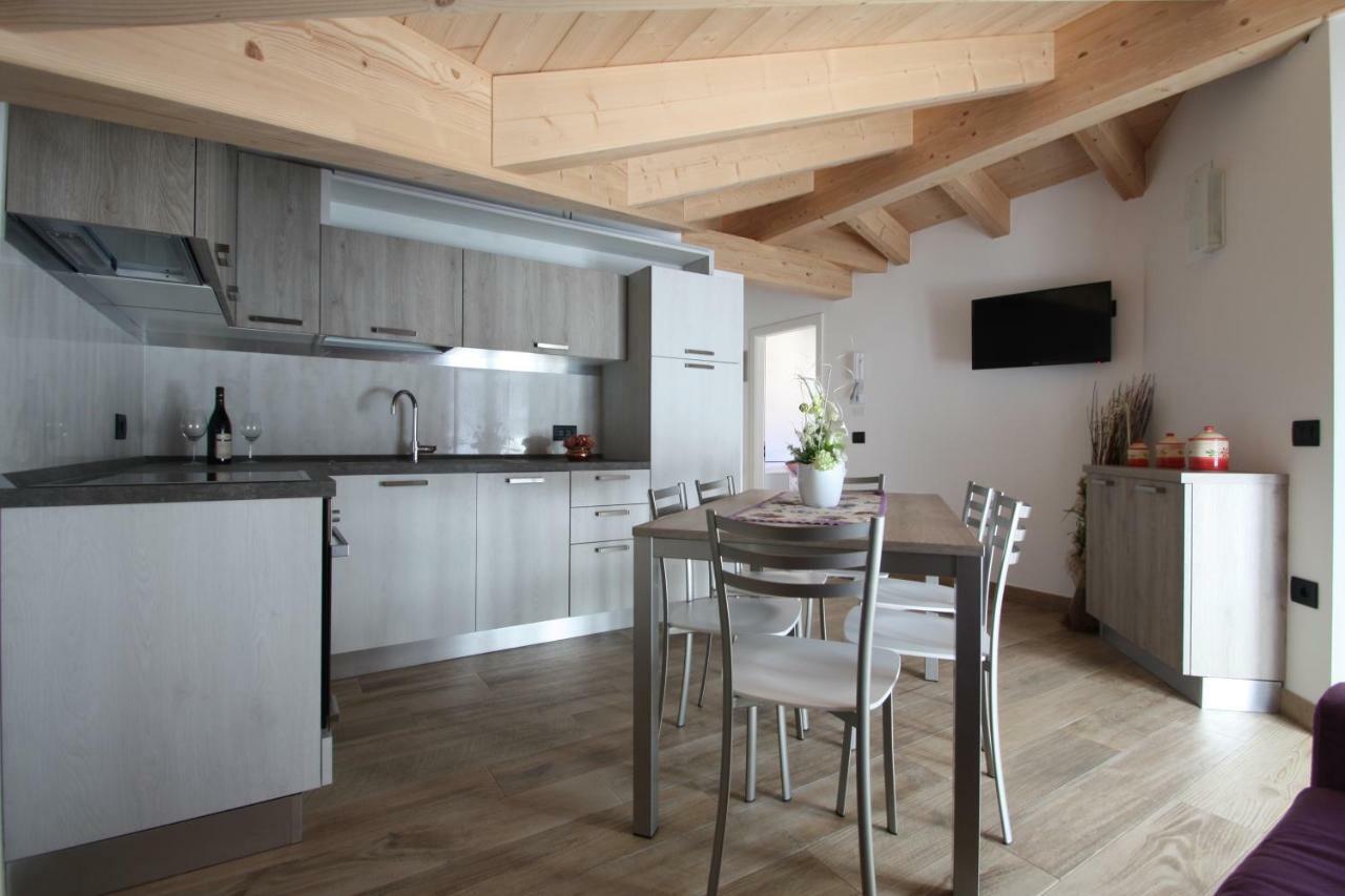 Casa Ai Stabli Appartement Mezzana  Buitenkant foto