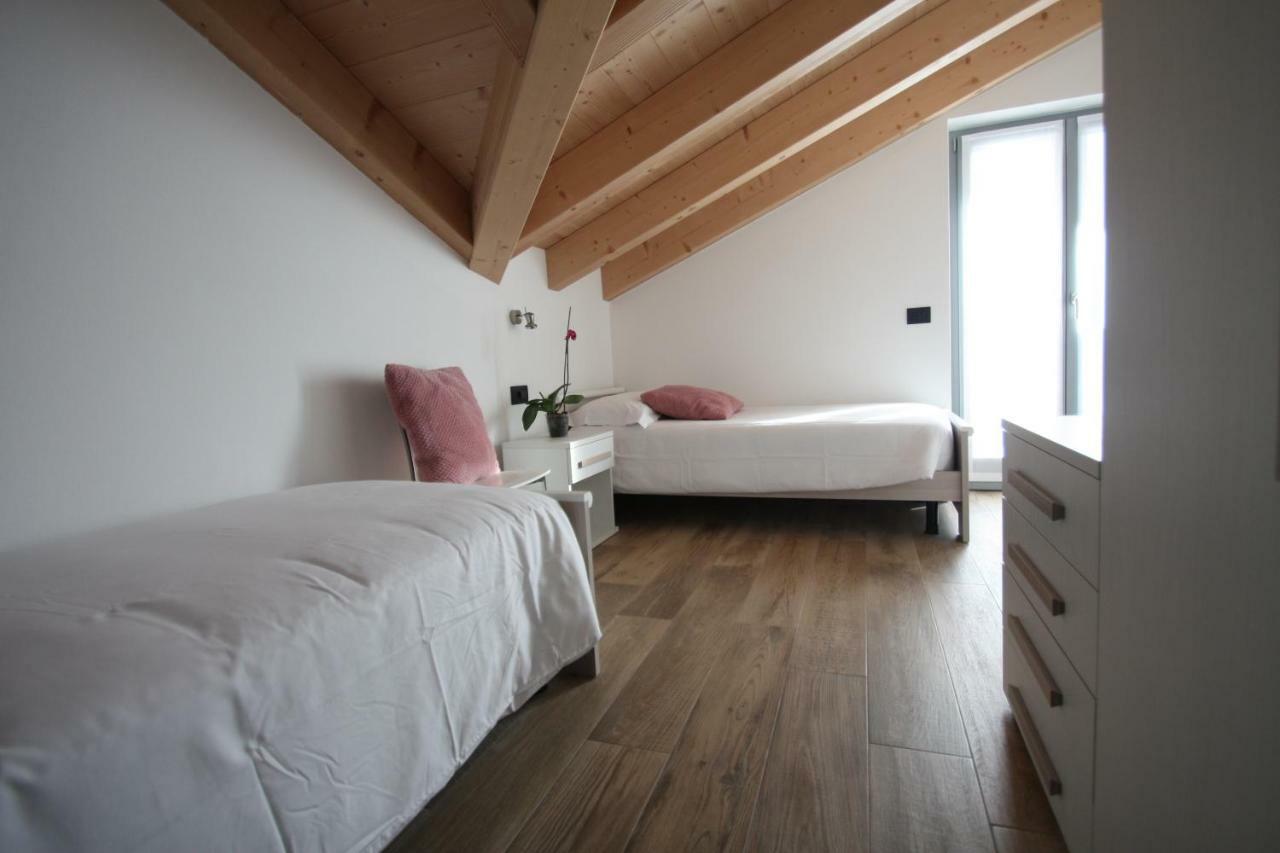 Casa Ai Stabli Appartement Mezzana  Buitenkant foto