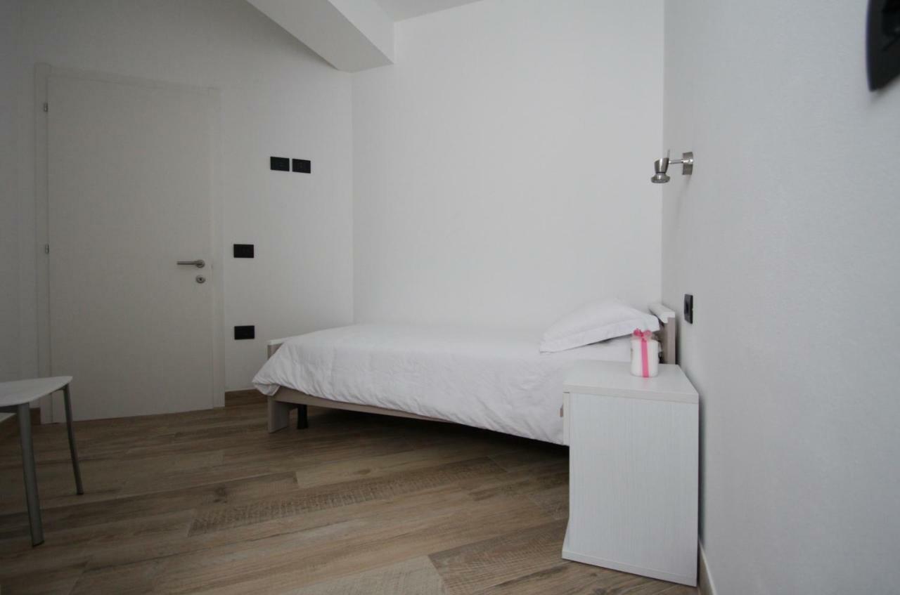 Casa Ai Stabli Appartement Mezzana  Buitenkant foto